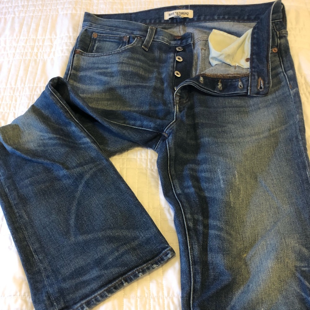 Rivet & Thread High Waisted Crop